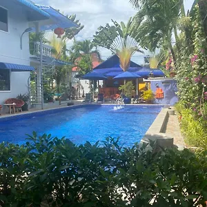 Blue Lagoon Hostal